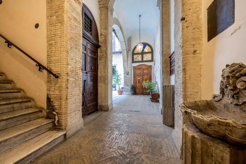 Piazza Navona Historical Palace ローマ エクステリア 写真